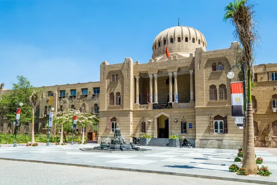 التسجيل بالجامعات المصرية للوافدين